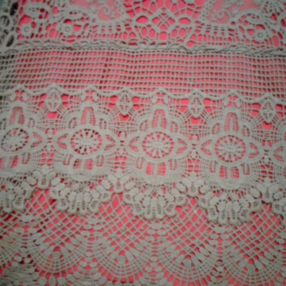 Noelle Crocheted top with tank - Picture 4 of 4